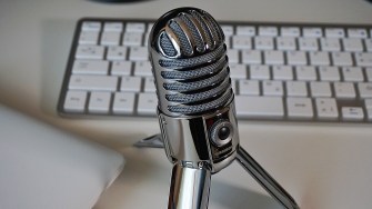 microphone-2469293_1920